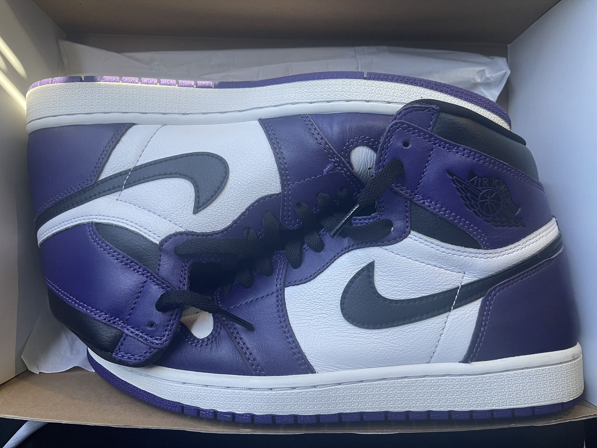 Jordan 1 Retro High Court Purple Sz10 (Used)