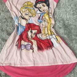Disney Pijama Size Small