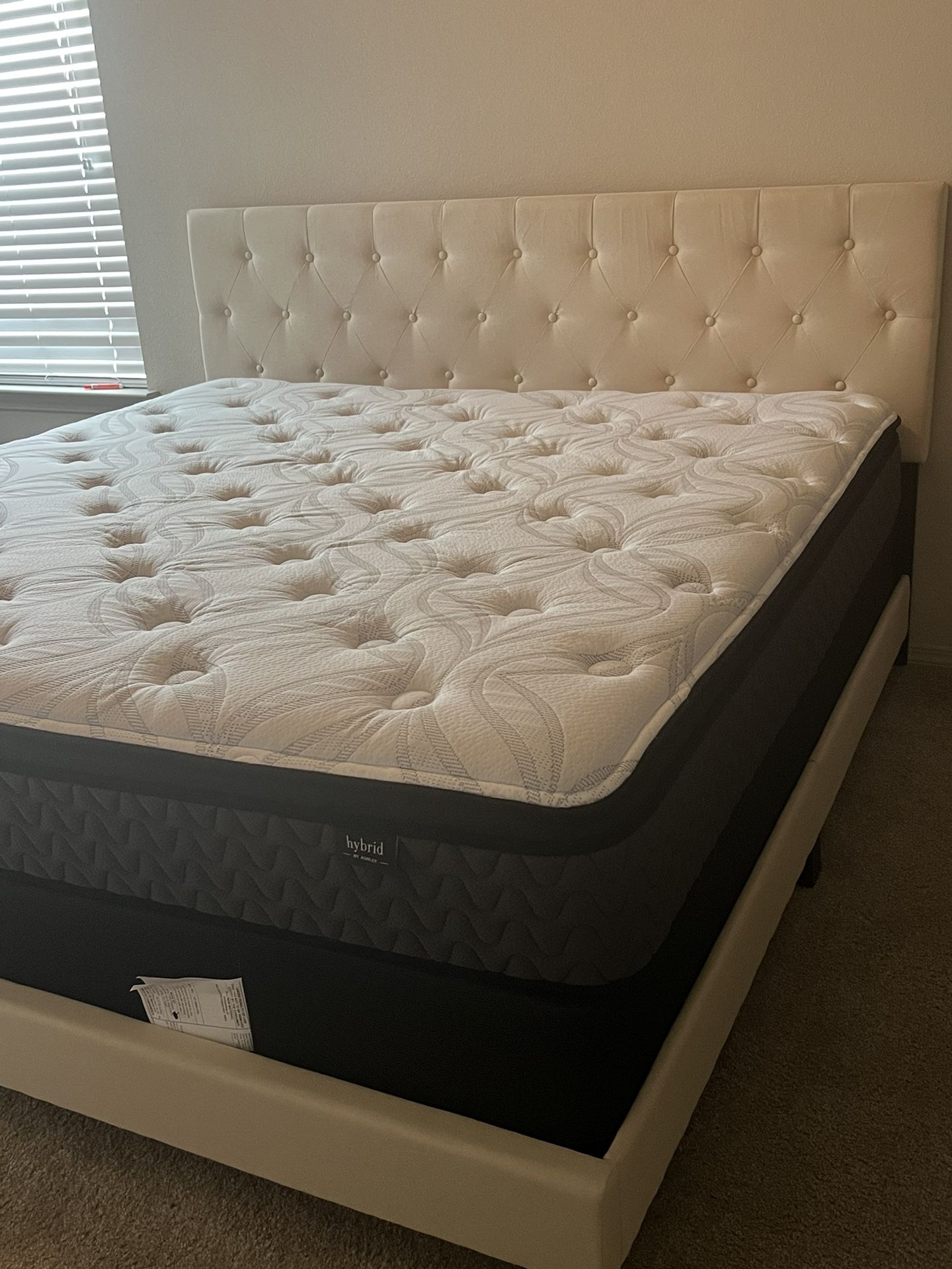 King Size Bed with Mattress