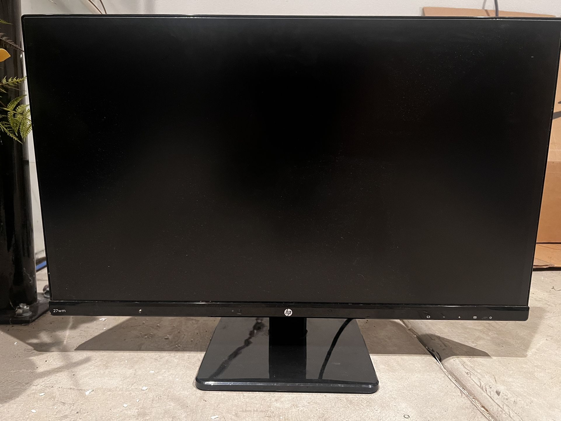 HP 27” Monitor