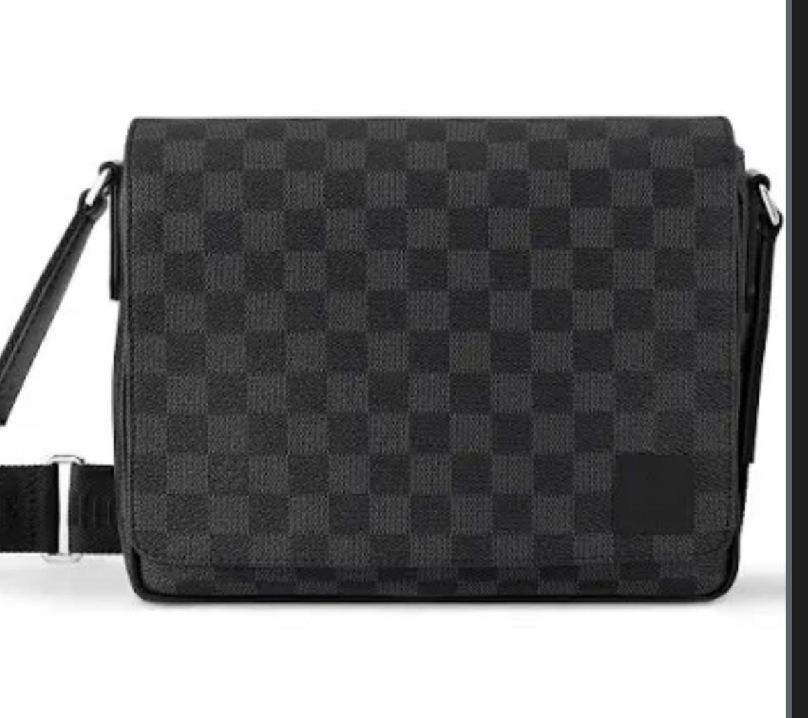 lv messenger bag