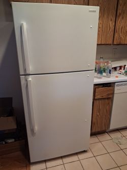 White  Insigna Refrigerator for Sale