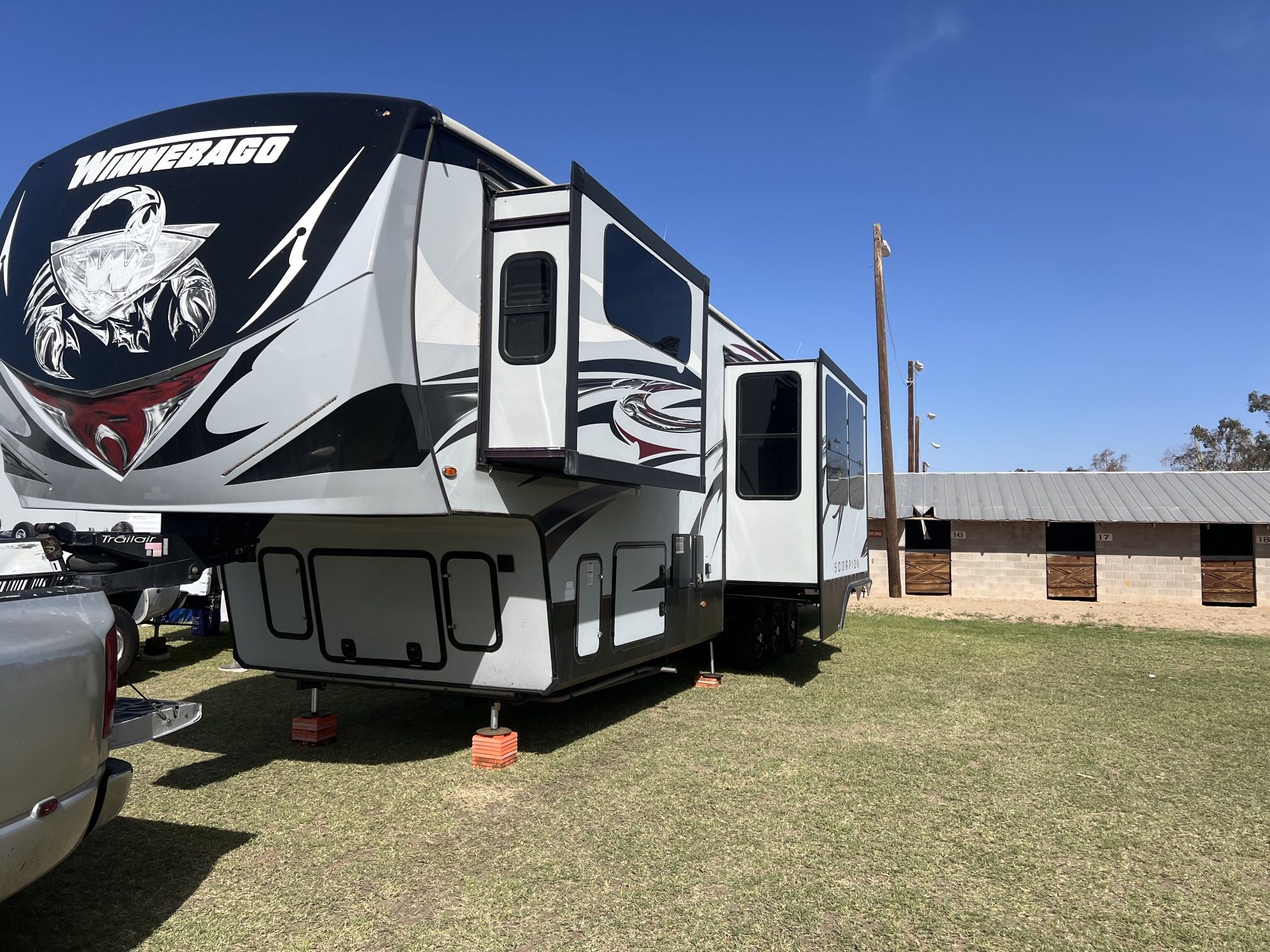 Toyhauler Fifth Wheel