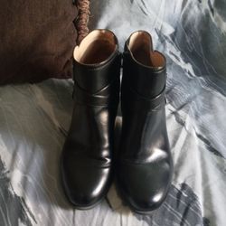 Boots Size 10