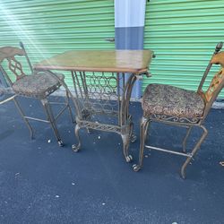 Wine Bar With Stools