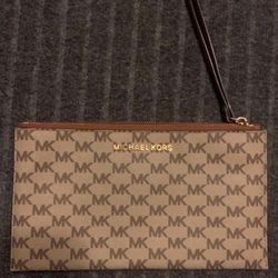 MK MICHAEL KORS WRISTLET WALLET CLUTCH