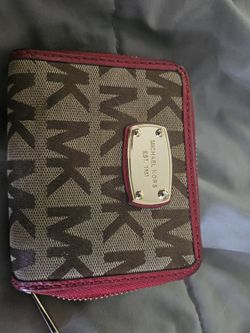Michael Kors Wristlet