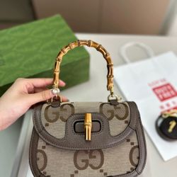 Women's Bamboo Saddle Bag