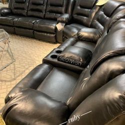 Brand new | Vacherie Black 3 Piece Reclining Sectional Couch With Chaise| 39$ Down Payment @ Fast Delivery 🚚