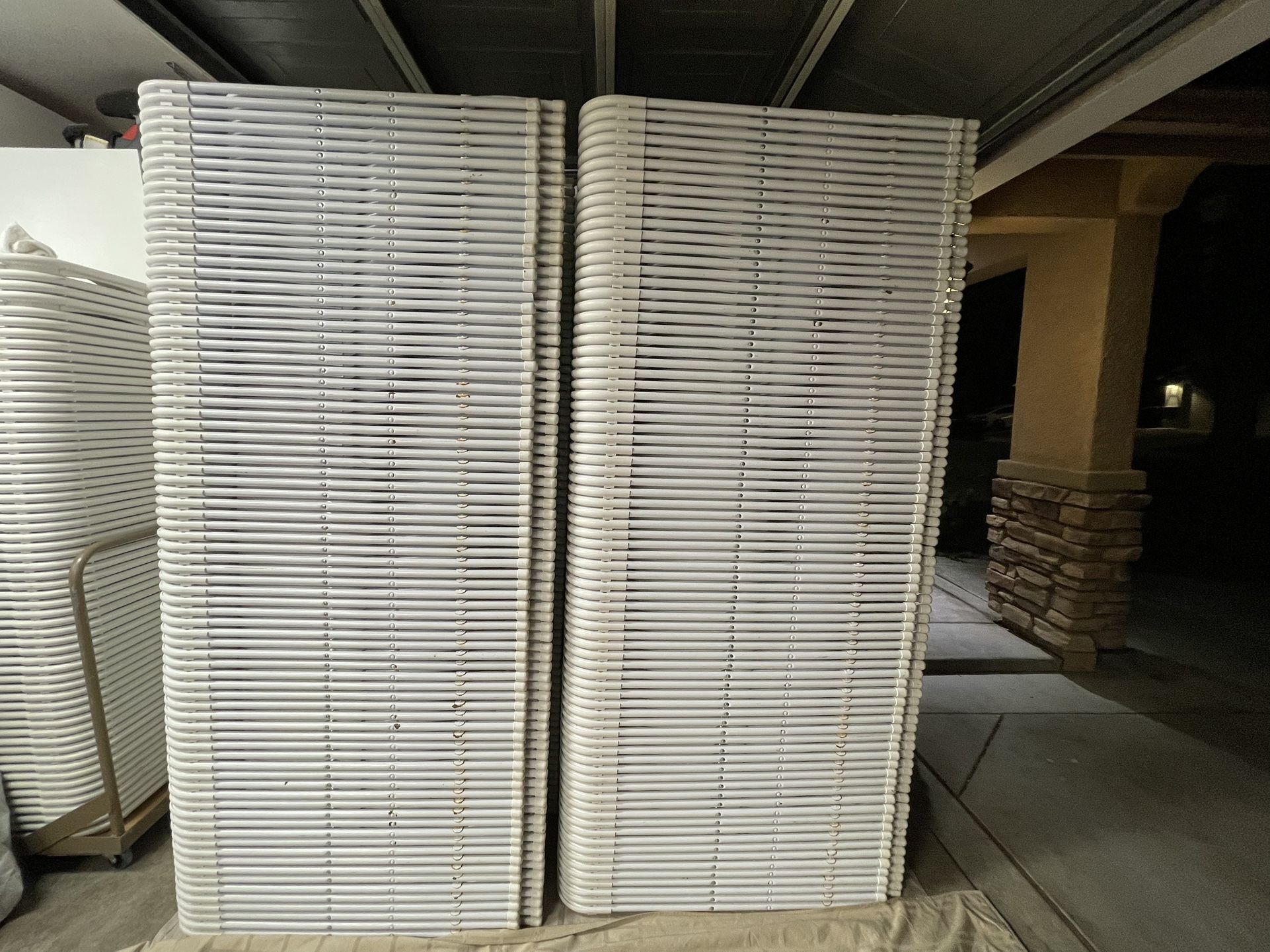 FOLDABLE WHITE CHAIRS Commercial Grade