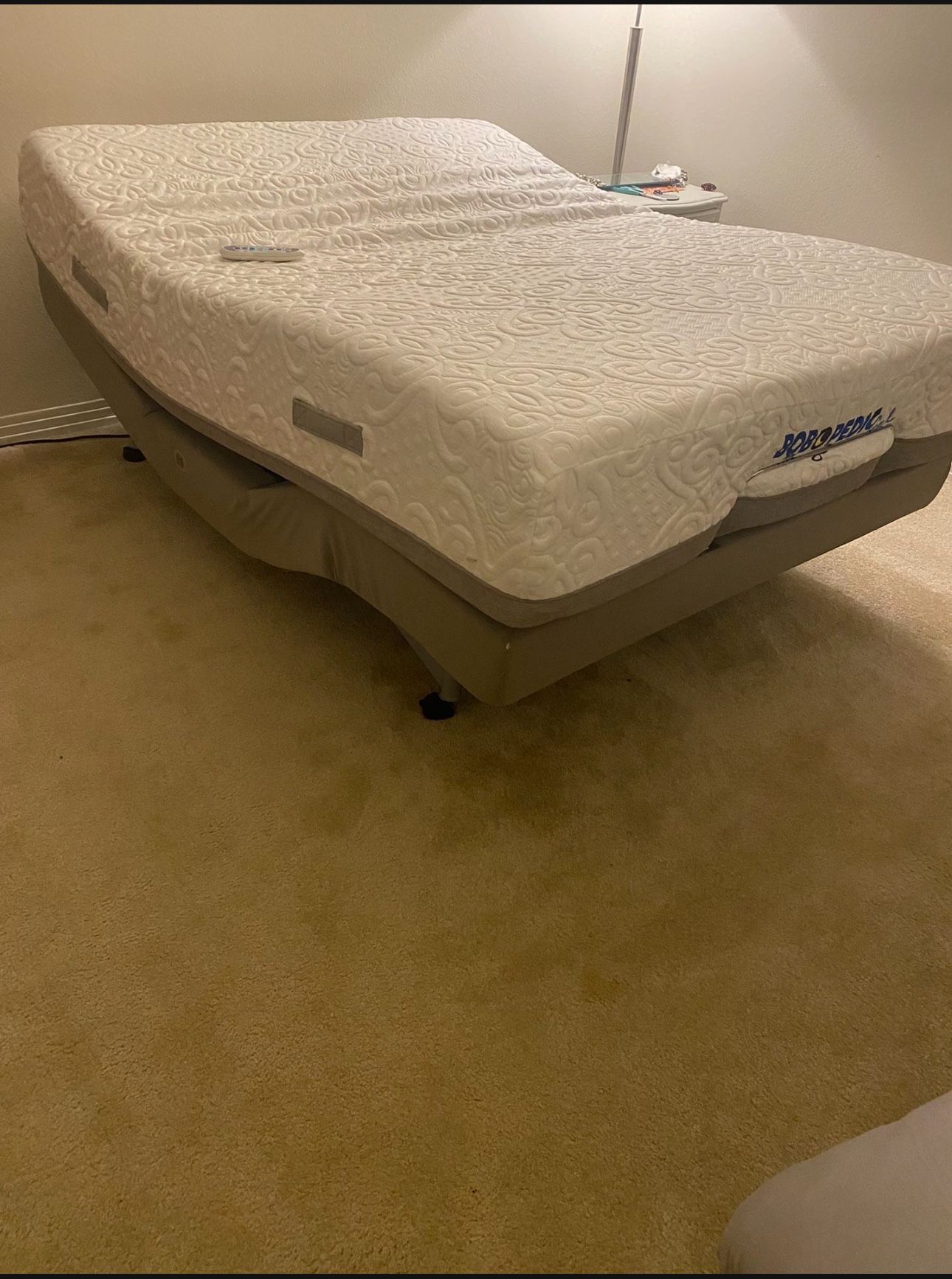 Bob O Pedic Adjustable Bed With Mattress
