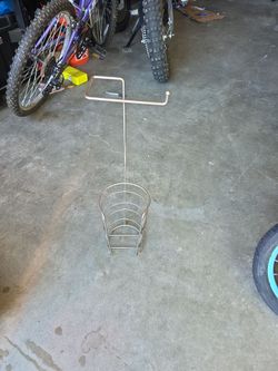 Toilet paper holder