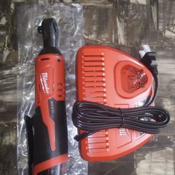 Milwaukee 3/8" Ratchet One Battery And Charger