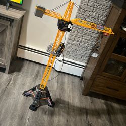 4ft Crane Batter Operated