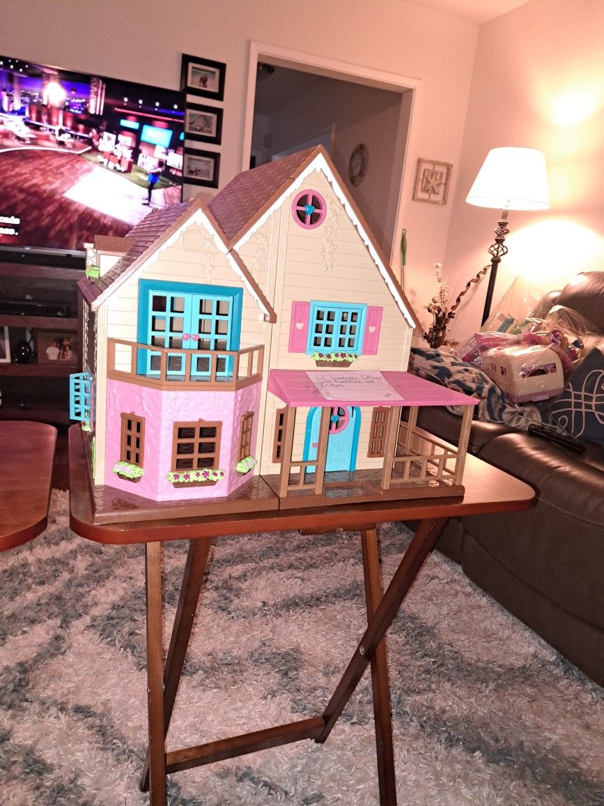 Lil  Woodzeez Cottage