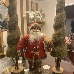 Very beautiful gorgeous to Christmas tree and Santa for all