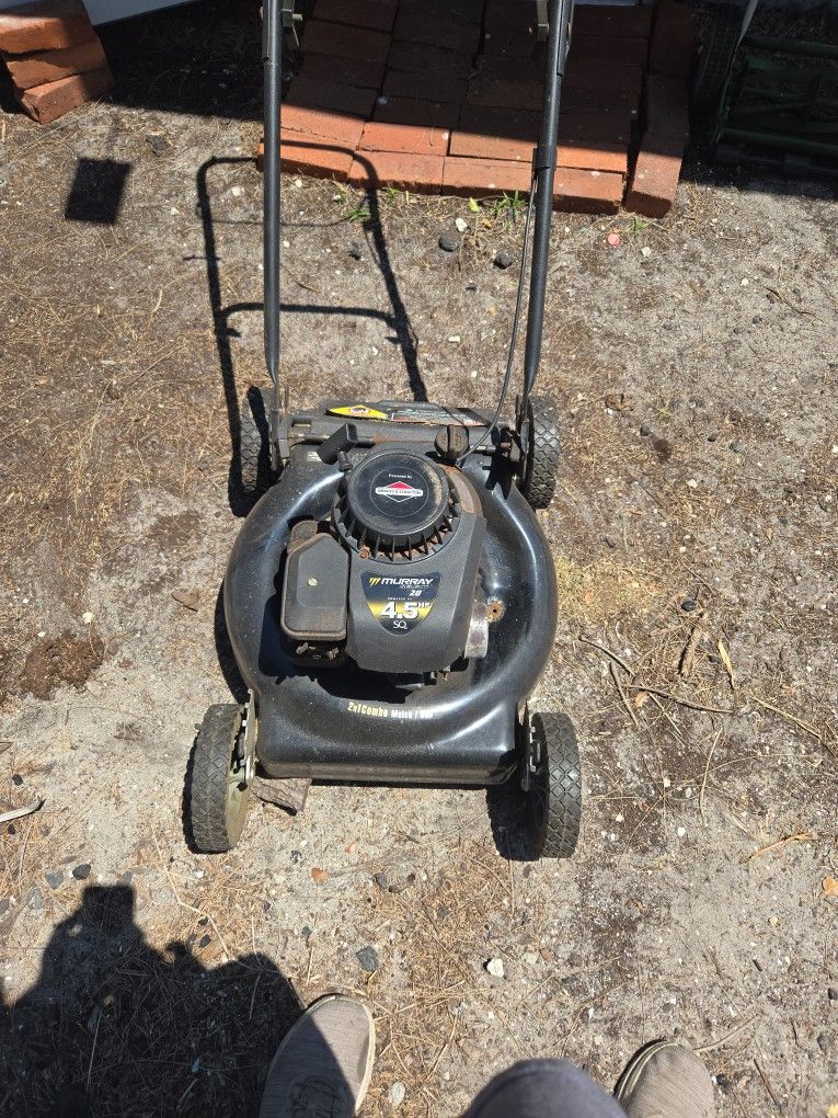 Murray Push Mower With Dust Bag