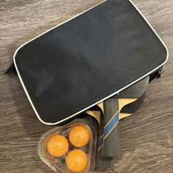 Ping Pong Rackets + 3 Balls