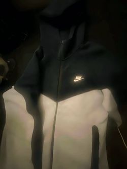 Nike tech fleece jacket (size medium)