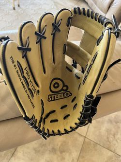 New Steel- O Lefty Baseball Glove 