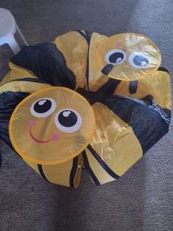 kids/toddler bee tunnel