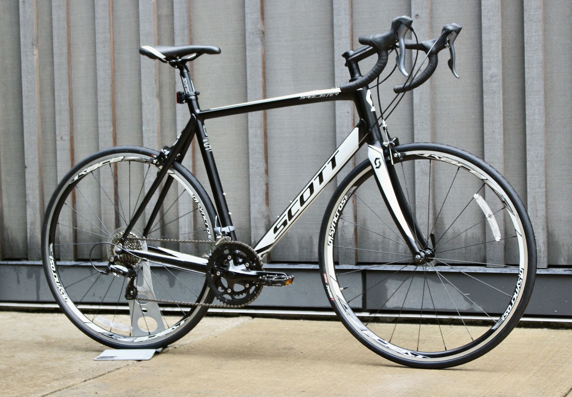 Scott Speedster Shimano Road Bike