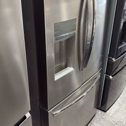 Frigidaire Refrigerator 