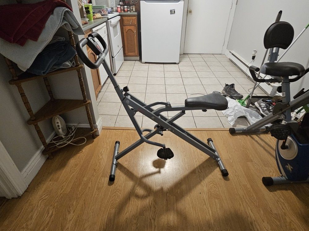 Duo Motion Row And Squat Exercise Machine
