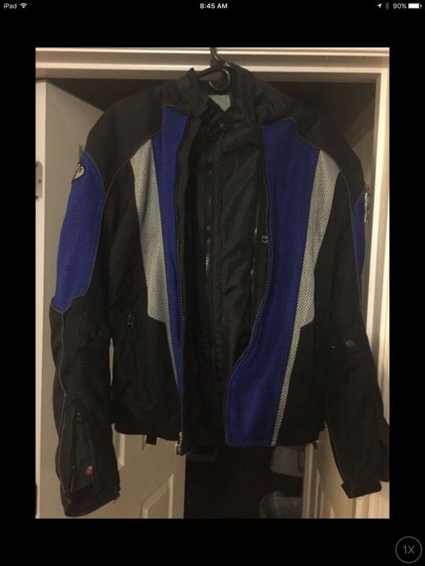 Joe rocket motorcycle jacket large with all protection plates