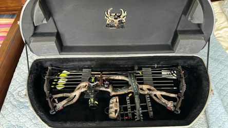 Hoyt carbon element compound bow