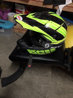 Bell helmet with goggles