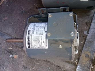 Motors for sale 10 a piece have about 50 to 60 pc