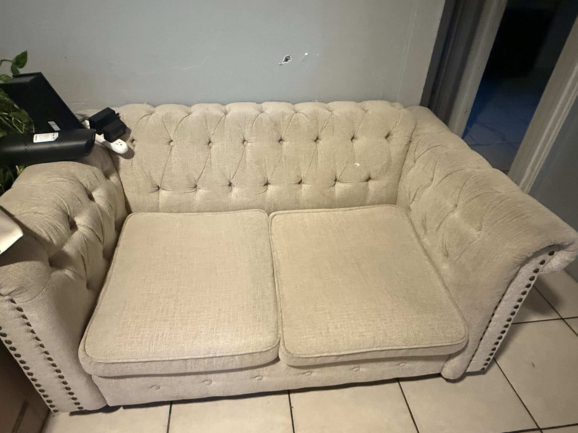 Sofa and loveseat 