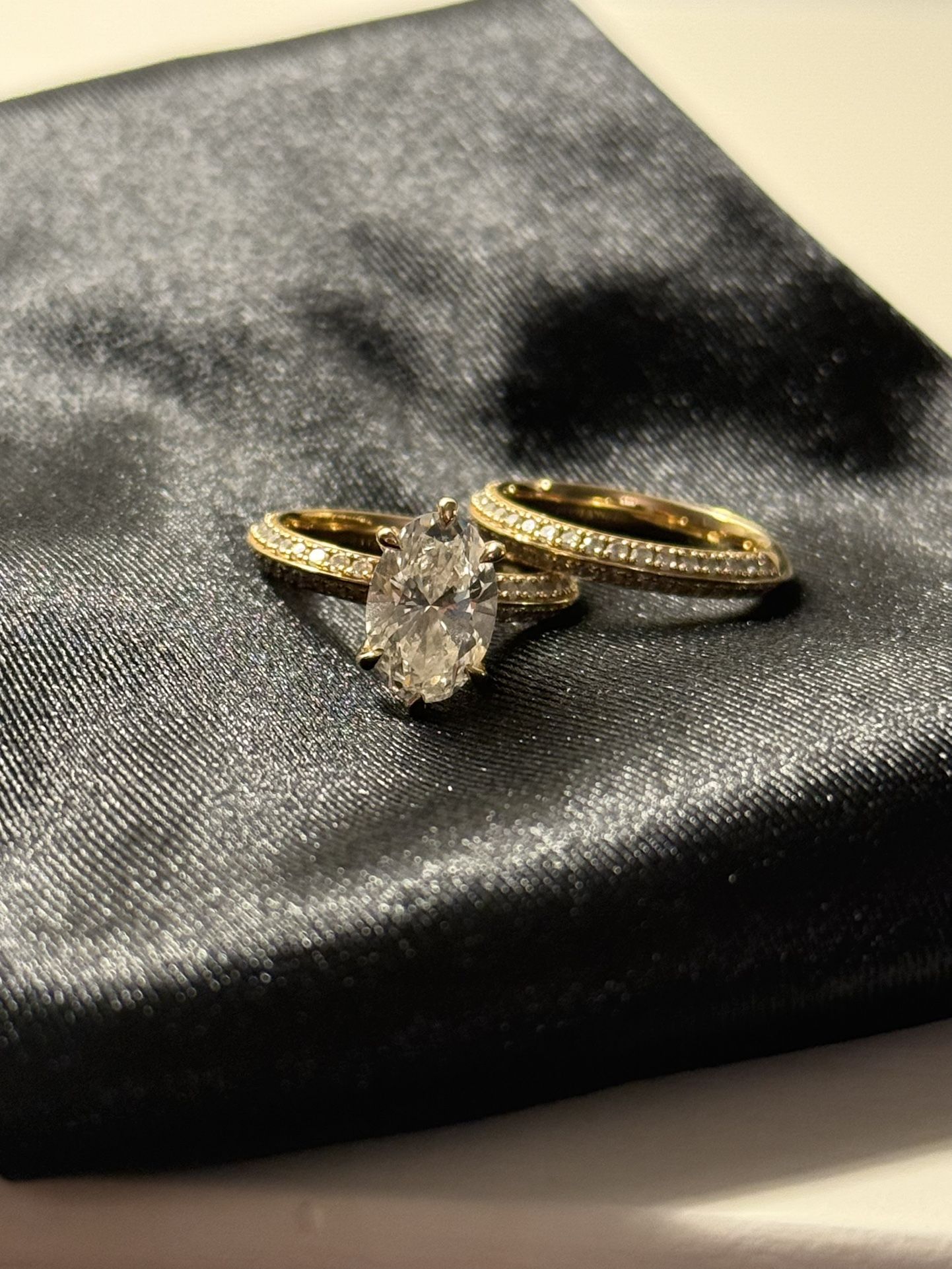 Certified Oval Cut Lab Diamond Ring Set In 18 Karat Gold