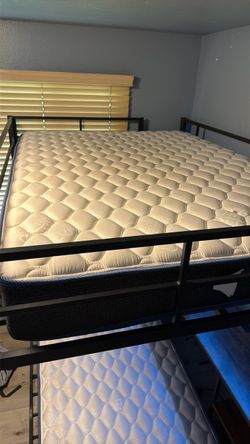 Full size mattress