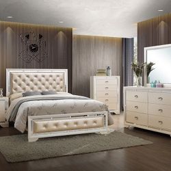 BRAND NEW 5 pcs QUEEN / FULL BEDROOM SET