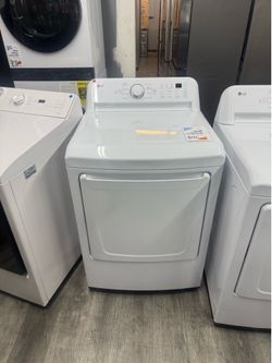 LG - 7.3 Cu. Ft. Gas Dryer with Sensor Dry - White 🔥