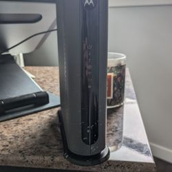 Motorola Modem Plus Router (MG7700)