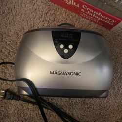 Magnasonic Jewelry Cleaner