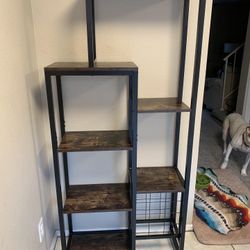 Bar/shelf/bookcase