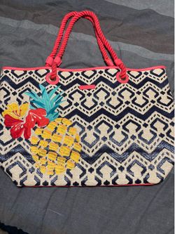 Like New Vera Bradley tote