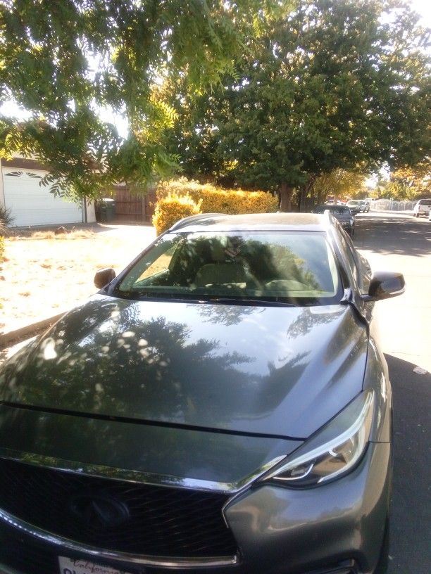 2017 Infiniti Qx30