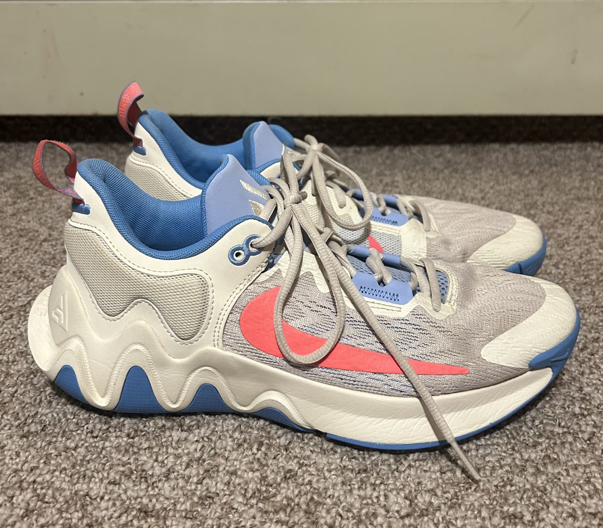 Nike Giannis Immortality 2 Coconut Milk Blue Basketball Size 9.5