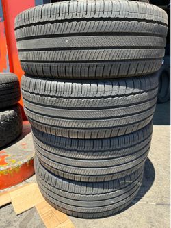 235/45r18 Michelin tires en excelentes conditiones de Vida las 4