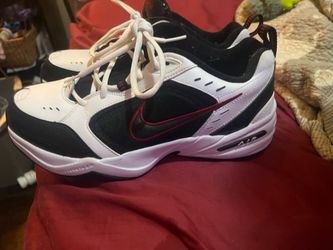 Nike monarch size 9 1/2 men’s