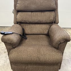 La-Z-Boy Recliner/Lift Chair