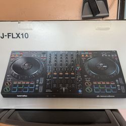 DDJ-FLX 10 - 4 Channel Mixer