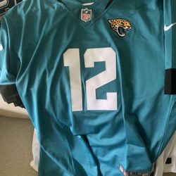 10 Men’s NFl Jerseys 