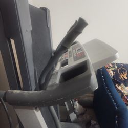 Treadmill  PRO- FORM