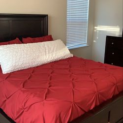 Queen Sized Bedroom Furniture 